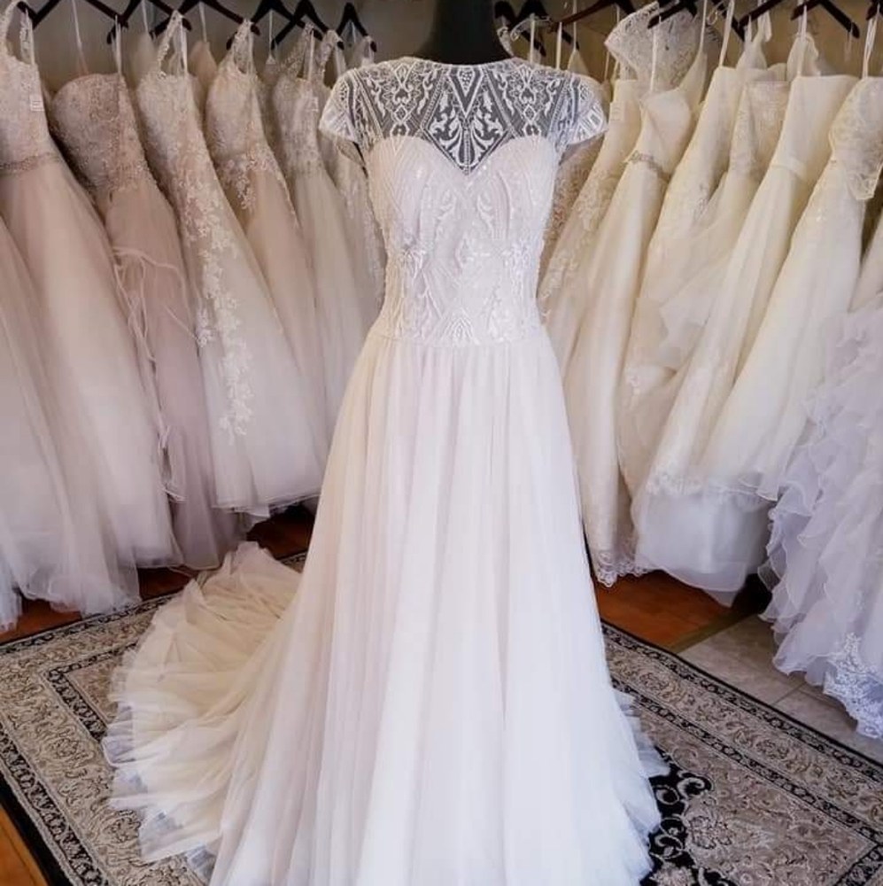 Ella Rosa BE425 Champagne Size 18  Beaded Art Deco Bridal Gown With Sleeves